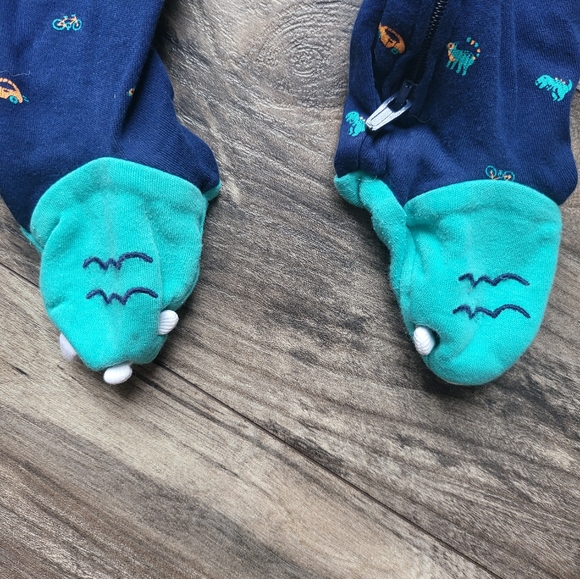 Carter's Dino Sleep And Play - Picture 4 of 6